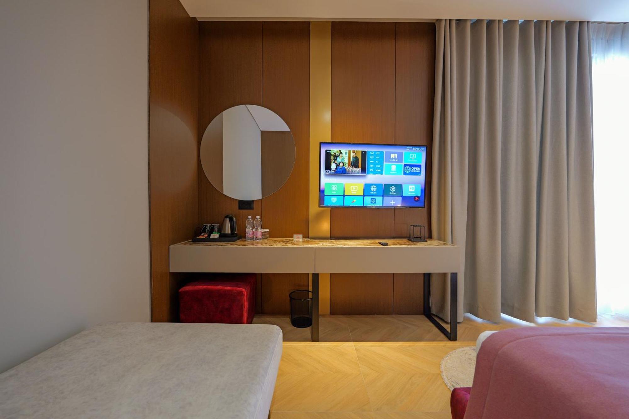 Duka'S Hotel Ksamil Buitenkant foto